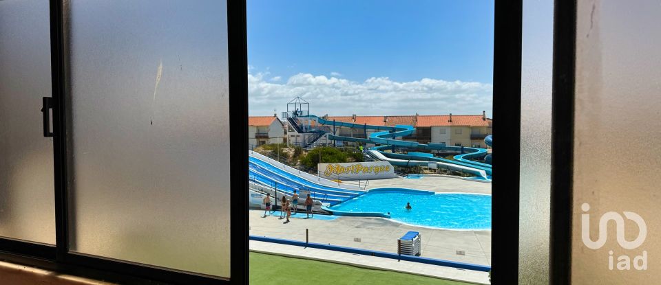 Boutique/Local commercial à Vieira de Leiria de 101 m²