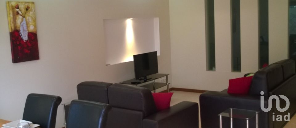 Moradia T3 em Moncarapacho e Fuseta de 159 m²