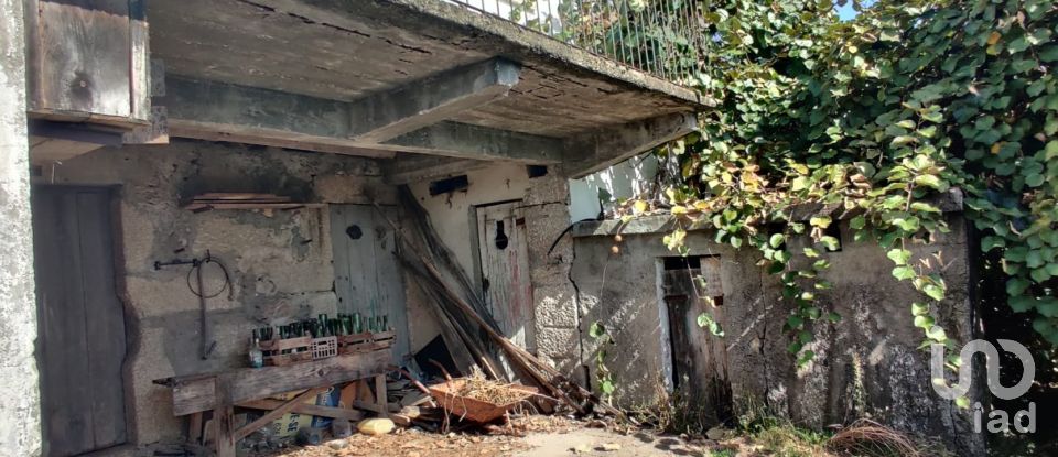 Maison de village T2 à Refóios do Lima de 150 m²