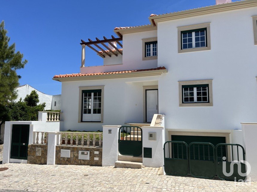 Habitação T5 em Tornada e Salir do Porto de 184 m²