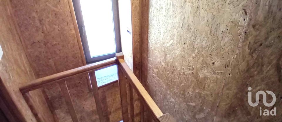 Moradia T1 em Riba de Mouro de 60 m²