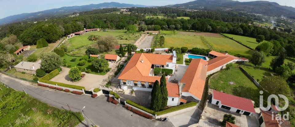 Farm T18 in Cerdal of 912 m²