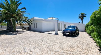 House T4 in Quarteira of 158 m²