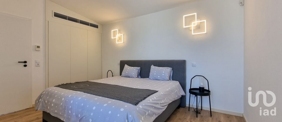 Maison T4 à Quarteira de 158 m²