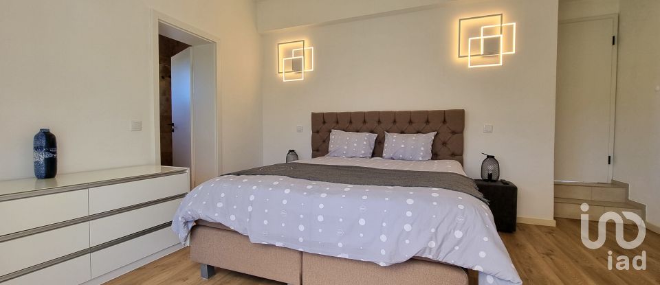 Maison T4 à Quarteira de 158 m²