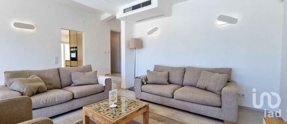 Maison T4 à Quarteira de 158 m²