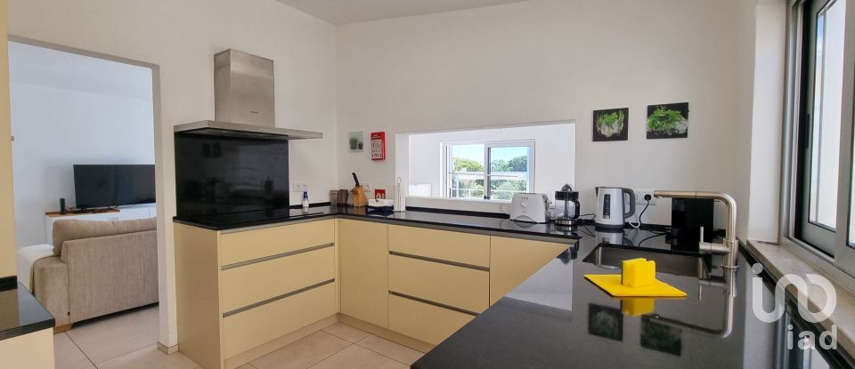 Maison T4 à Quarteira de 158 m²