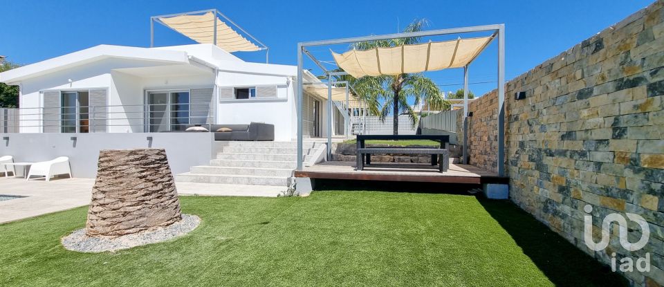 Maison T4 à Quarteira de 158 m²