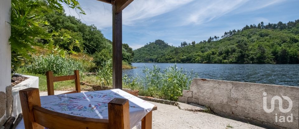 Gîte T3 à Currelos, Papízios e Sobral de 135 m²