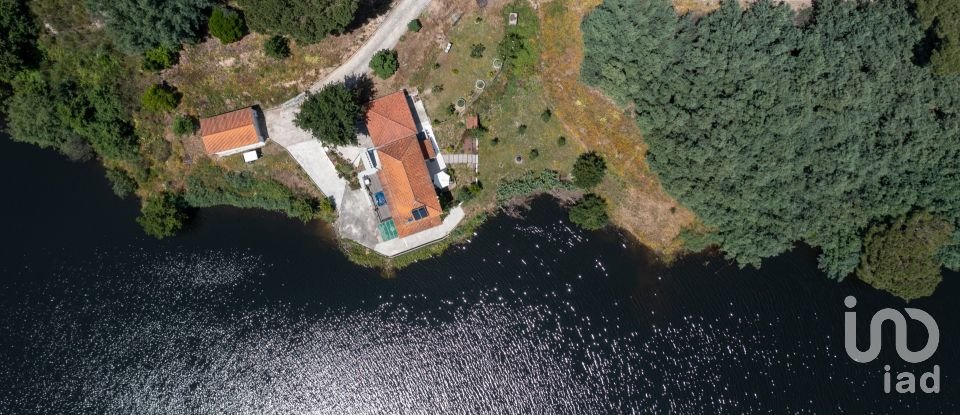 Gîte T3 à Currelos, Papízios e Sobral de 135 m²