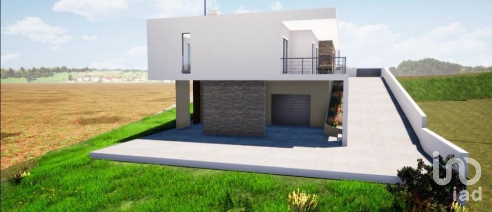 Terrain à bâtir à Cadaval e Pêro Moniz de 888 m²