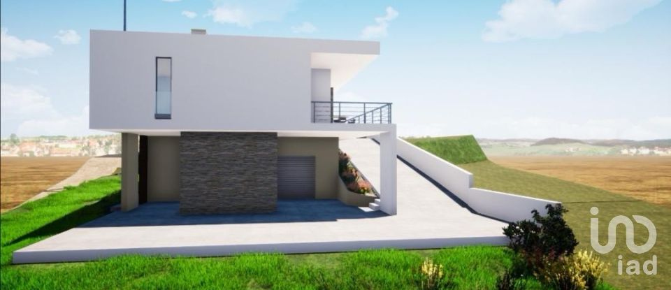 Terrain à bâtir à Cadaval e Pêro Moniz de 888 m²