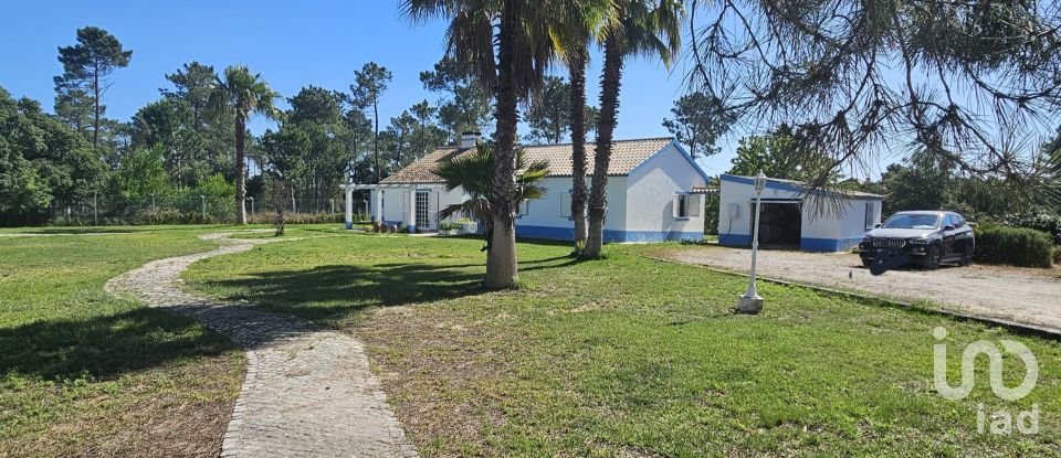 Moradia T4 em Azeitão (São Lourenço e São Simão) de 152 m²