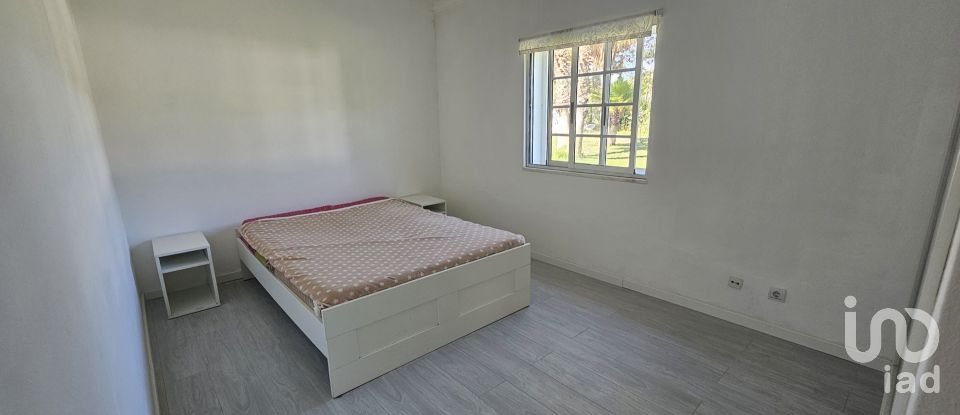 Moradia T4 em Azeitão (São Lourenço e São Simão) de 152 m²