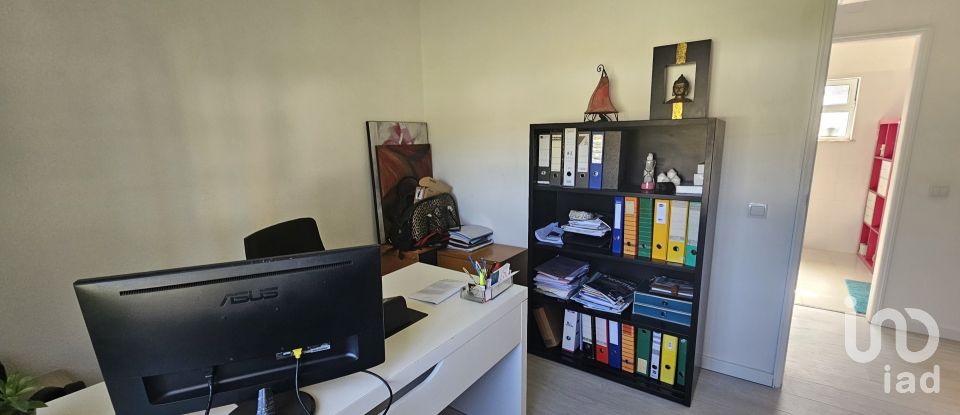 Moradia T4 em Azeitão (São Lourenço e São Simão) de 152 m²