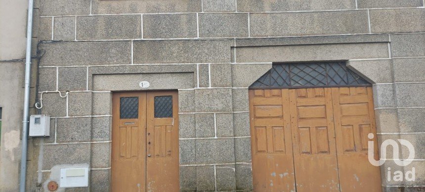 Moradia T3 em Lagoaça e Fornos de 240 m²