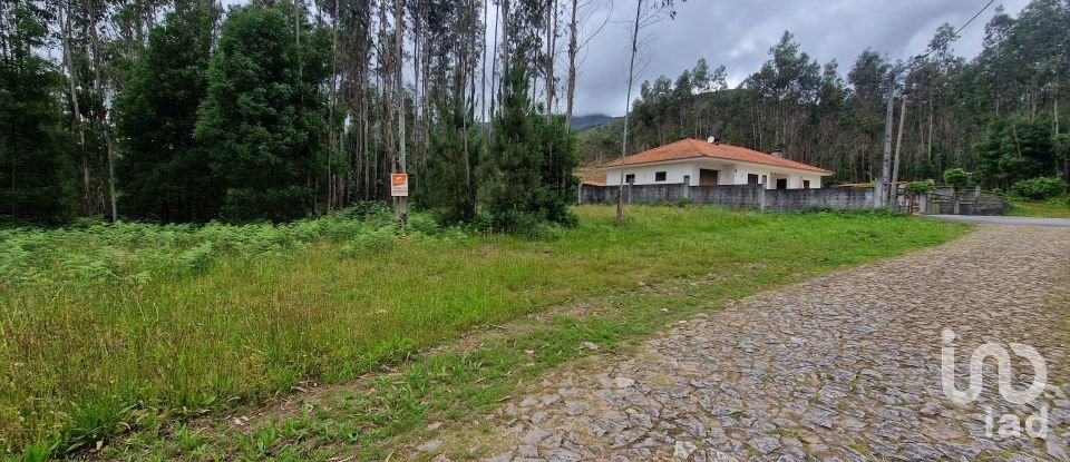 Terrain agricole à São Pedro D'Arcos de 660 m²