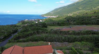 Terrain à Santo Amaro de 1 492 m²