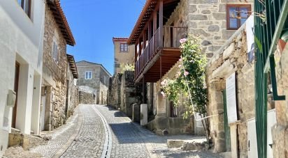 Maison de village T4 à Gouviães e Ucanha de 319 m²