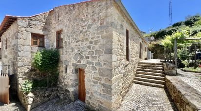 Maison de village T4 à Gouviães e Ucanha de 319 m²