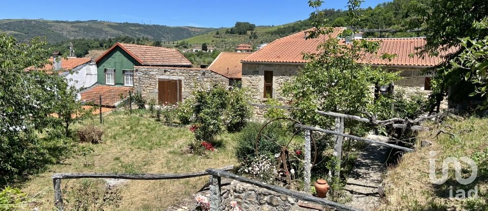 Maison de village T4 à Gouviães e Ucanha de 319 m²