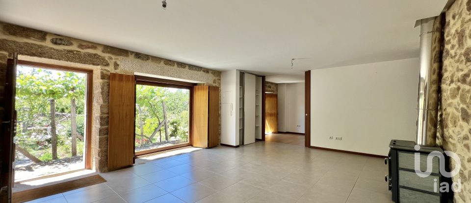 Maison de village T4 à Gouviães e Ucanha de 319 m²