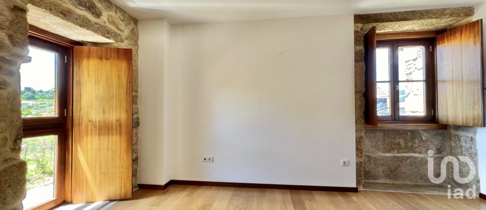 Maison de village T4 à Gouviães e Ucanha de 319 m²