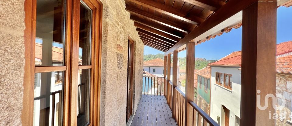 Maison de village T4 à Gouviães e Ucanha de 319 m²