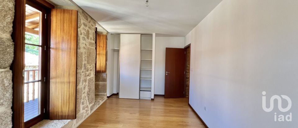 Maison de village T4 à Gouviães e Ucanha de 319 m²