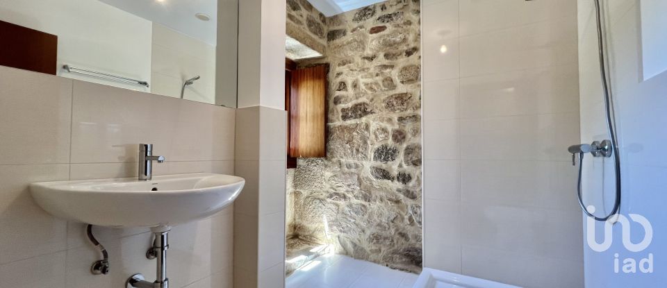 Maison de village T4 à Gouviães e Ucanha de 319 m²