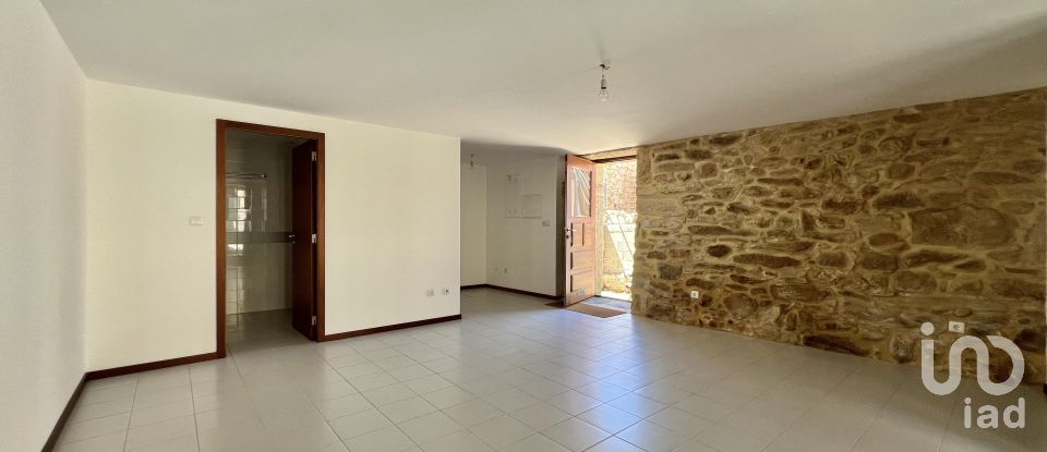 Maison de village T4 à Gouviães e Ucanha de 319 m²