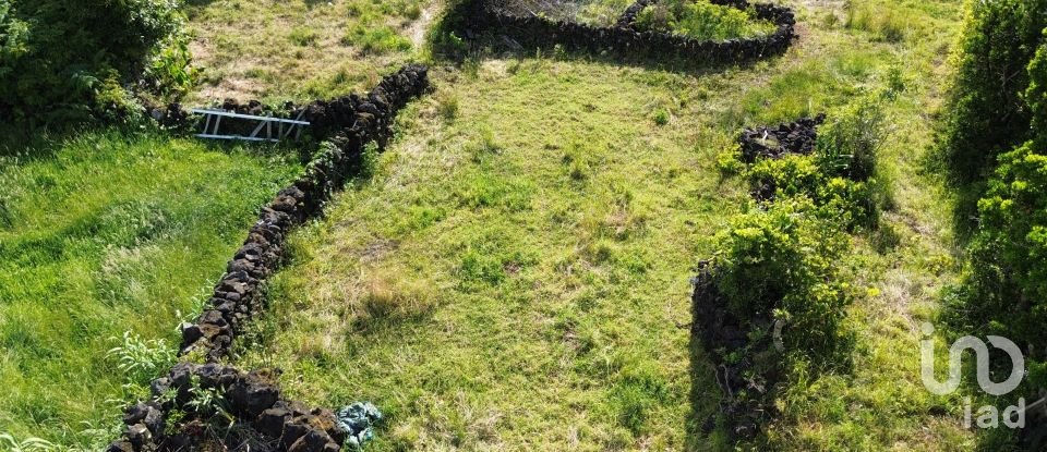 Terrain à Santo António de 2 099 m²