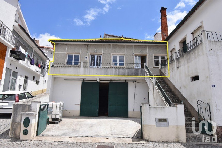 Habitação T3 em São Miguel, Santa Eufémia e Rabaçal de 154 m²