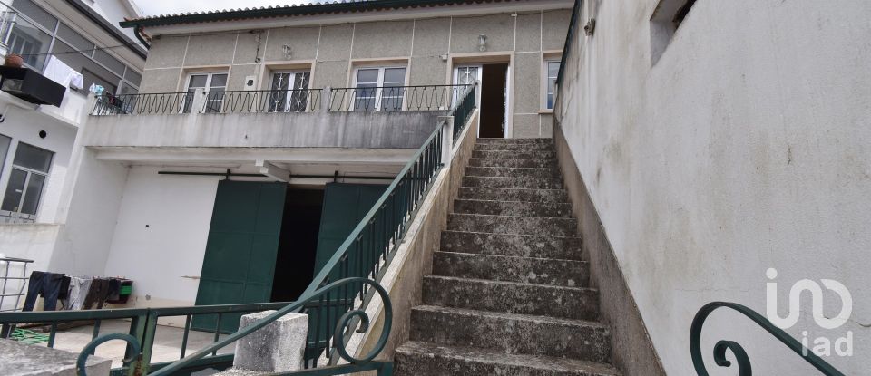 Habitação T3 em São Miguel, Santa Eufémia e Rabaçal de 154 m²