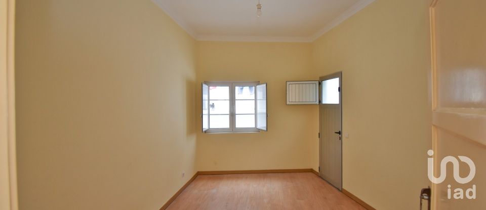 Habitação T3 em São Miguel, Santa Eufémia e Rabaçal de 154 m²