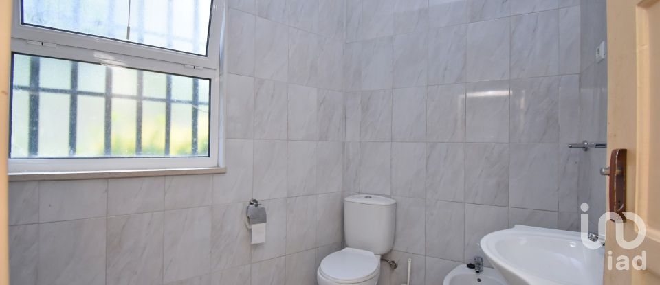 Habitação T3 em São Miguel, Santa Eufémia e Rabaçal de 154 m²