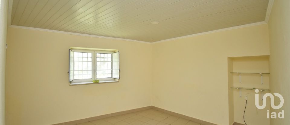 Habitação T3 em São Miguel, Santa Eufémia e Rabaçal de 154 m²