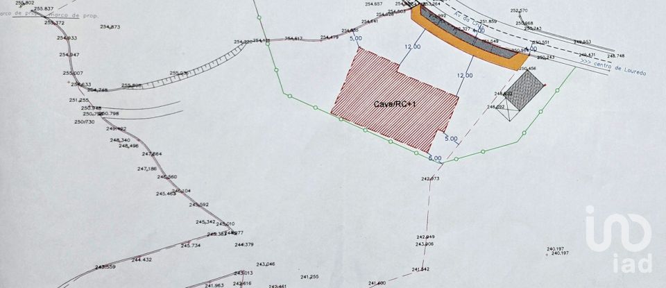 Terreno urbano em Louredo de 7 181 m²