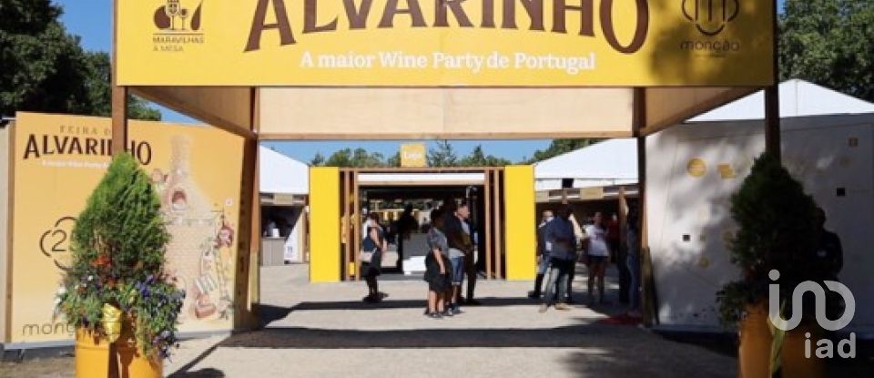 Terreno urbano em Monção e Troviscoso de 385 m²