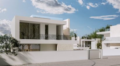 Terrain à Cela de 3 247 m²