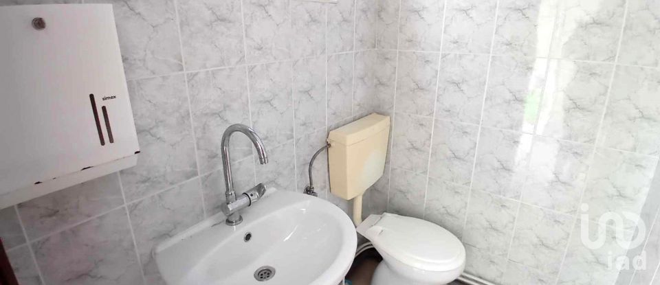 Boutique/Local commercial à Monção e Troviscoso de 62 m²