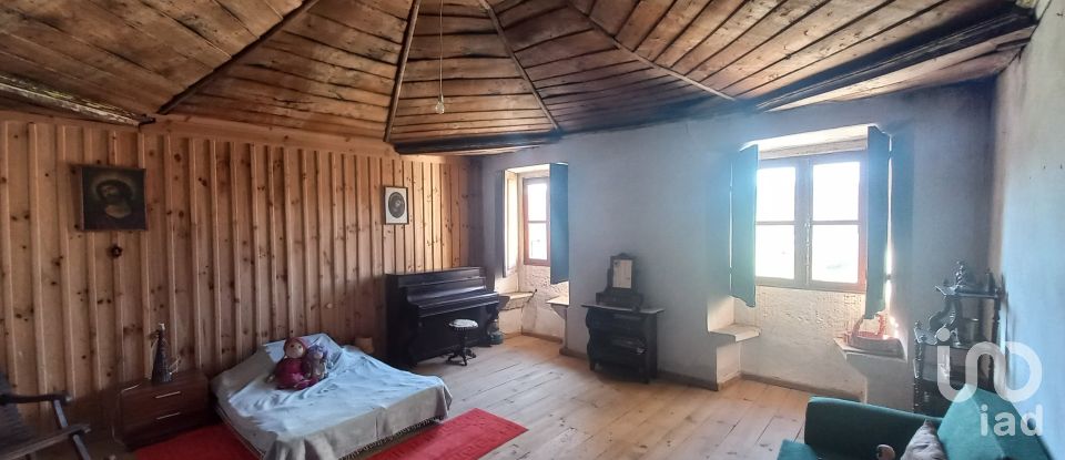 Country home T4 in Veiga de Lila of 461 m²