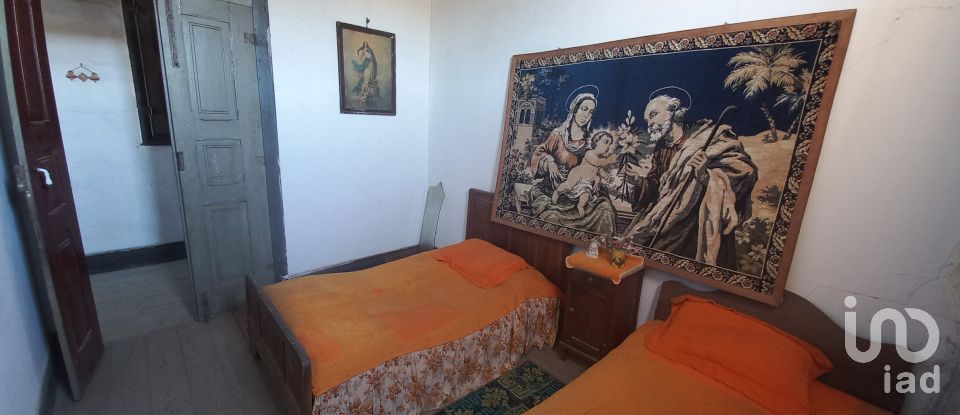 Country home T4 in Veiga de Lila of 461 m²