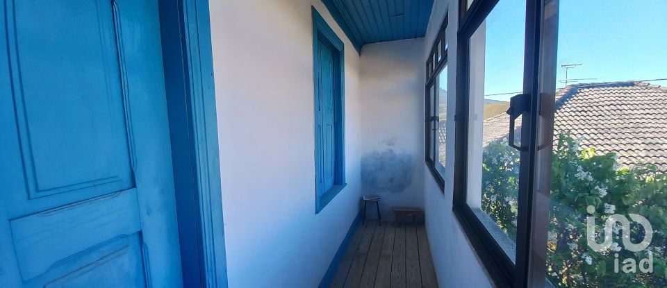 Country home T4 in Veiga de Lila of 461 m²