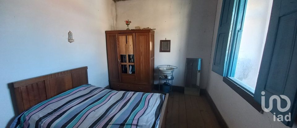 Country home T4 in Veiga de Lila of 461 m²