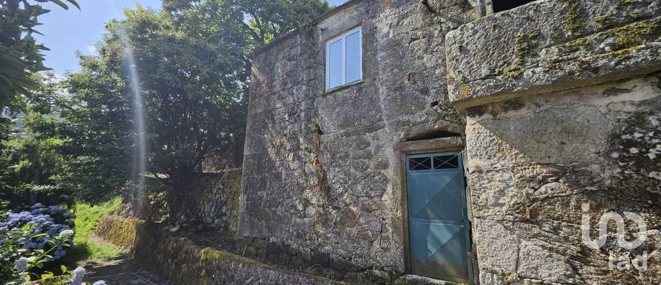 Maison de village T5 à Chave de 356 m²