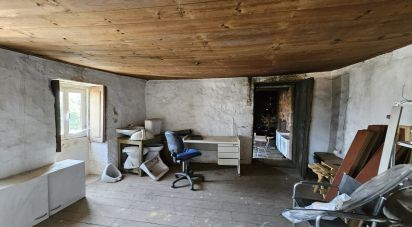 Maison de village T5 à Chave de 356 m²