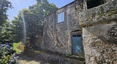 Maison de village T5 à Chave de 356 m²