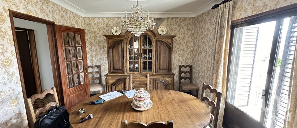 Maison de village T6 à Pínzio de 360 m²