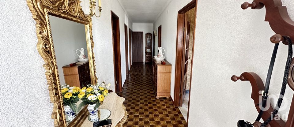 Maison de village T6 à Pínzio de 360 m²